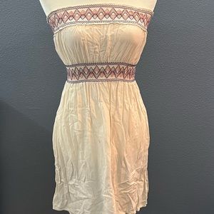 Charlotte Russe Cream strapless/tube dress with Elastic Waistline Sz Lg